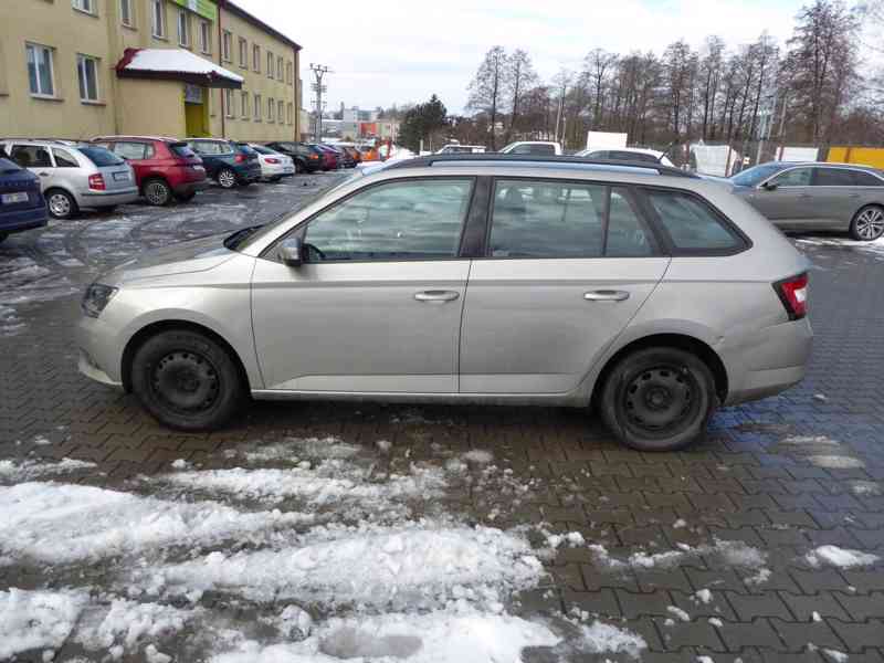 ŠKODA Fabia Combi Style 1,0 TSI 81 kW - foto 2