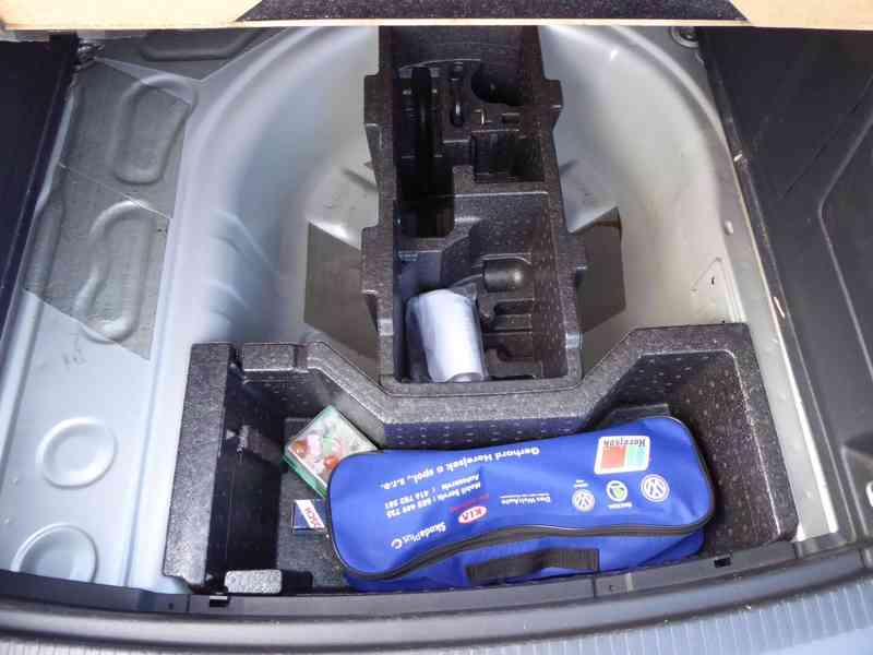 ŠKODA Fabia Combi Style 1,0 TSI 81 kW - foto 12