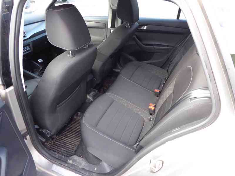 ŠKODA Fabia Combi Style 1,0 TSI 81 kW - foto 10