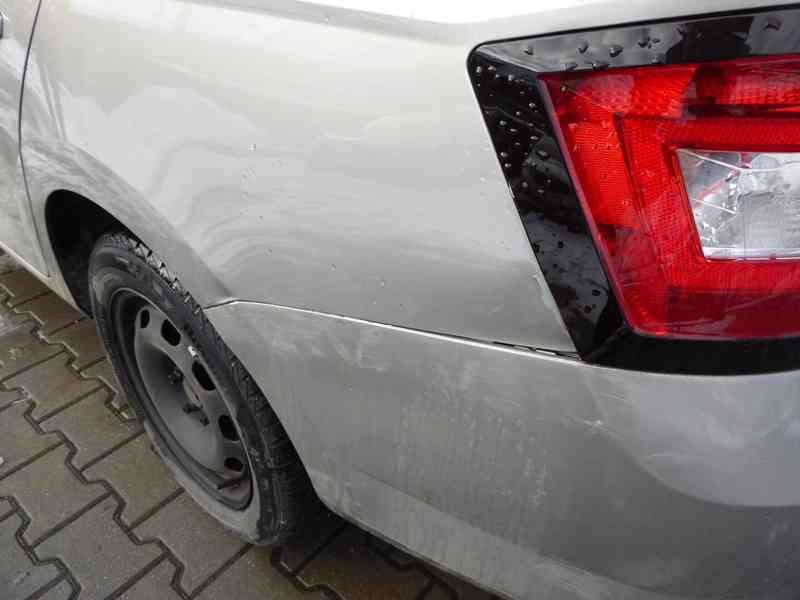 ŠKODA Fabia Combi Style 1,0 TSI 81 kW - foto 29