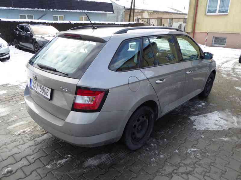 ŠKODA Fabia Combi Style 1,0 TSI 81 kW - foto 5