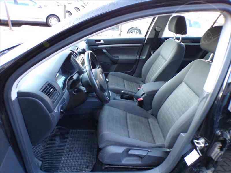 VW Golf 1,6 MPI KLIMATIZACE - foto 7