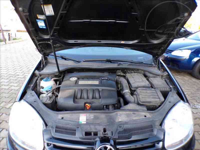 VW Golf 1,6 MPI KLIMATIZACE - foto 12