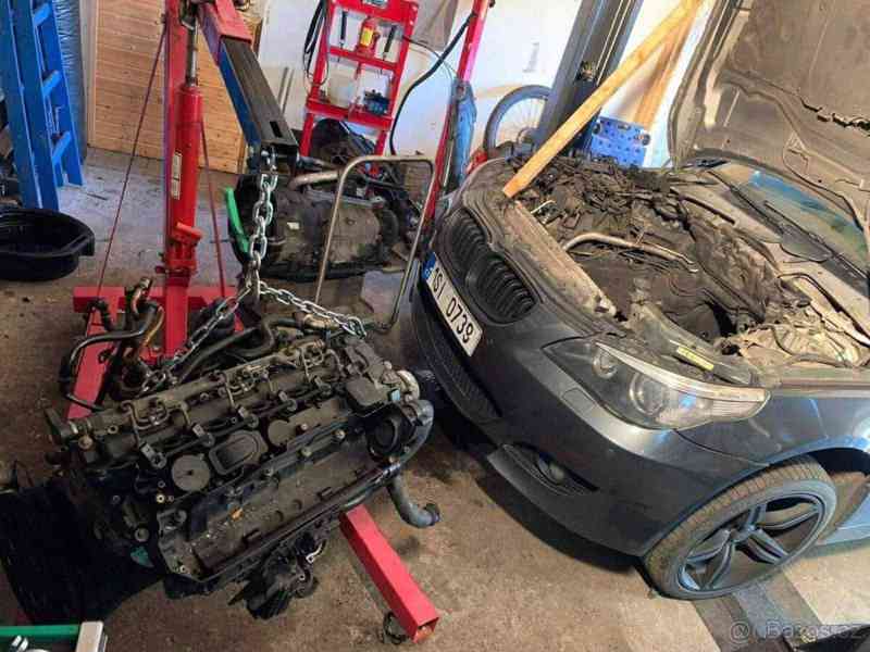 BMW Řada 5 3,0   E60 530d - foto 5