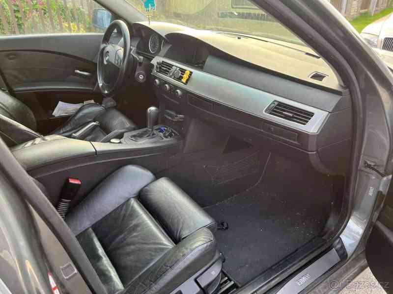 BMW Řada 5 3,0   E60 530d - foto 6