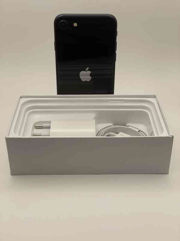APPLE IPHONE SE 2020 64GB BLACK 2 ROKY ZÁRUKA - foto 2