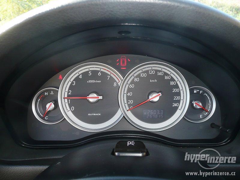 Subar Outback 2,5i - foto 6