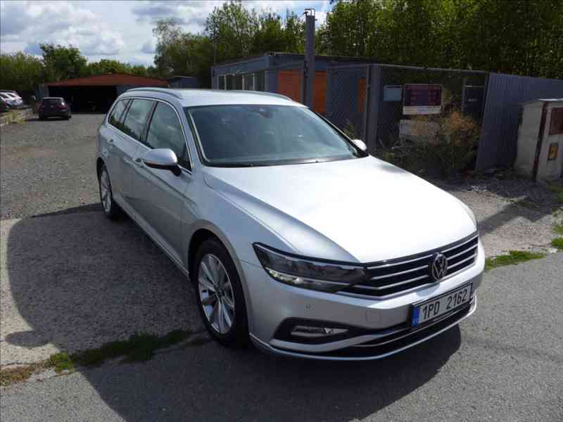 Volkswagen Passat 2,0 TDI FULL LED NAVI APP DPH - foto 2
