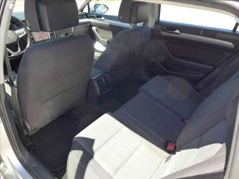 Volkswagen Passat 2,0 TDI FULL LED NAVI APP DPH - foto 6