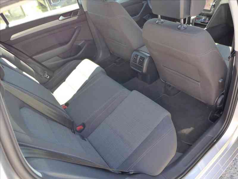 Volkswagen Passat 2,0 TDI FULL LED NAVI APP DPH - foto 9