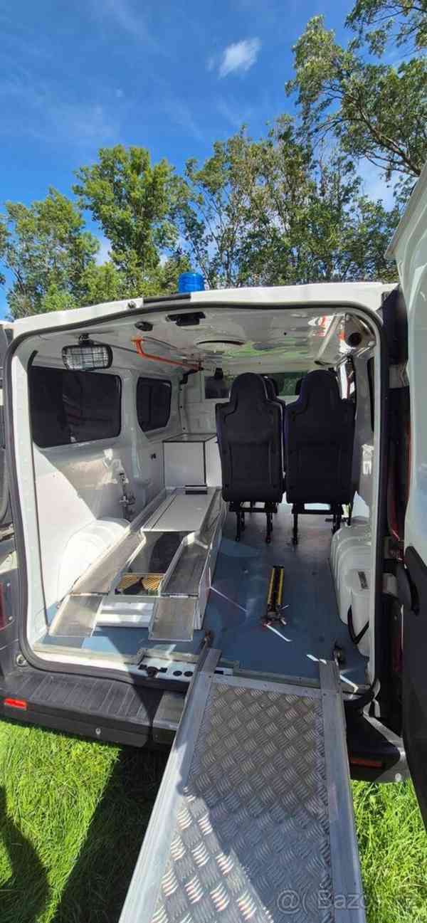 Renault Trafic 1,6   Sanitní vůz - foto 9