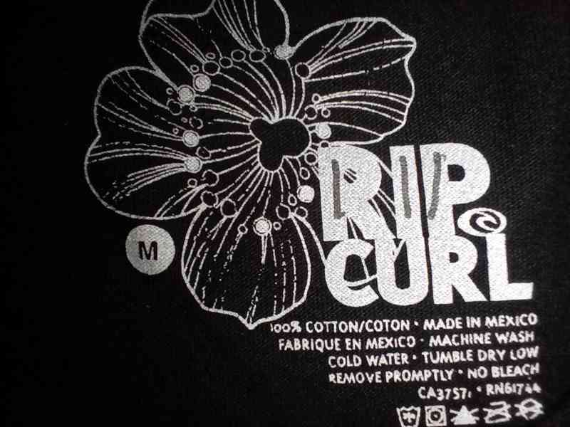 Nové dámské černé tričko značky Rip Curl - foto 2