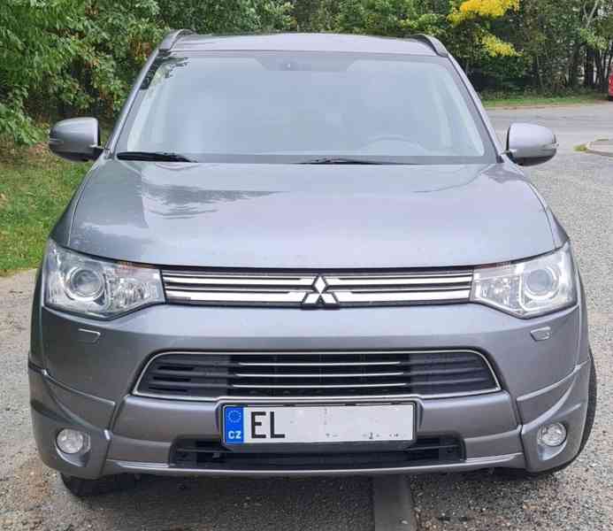 Mitsubishi Outlander 2,0   PHEV L "EL" - foto 19
