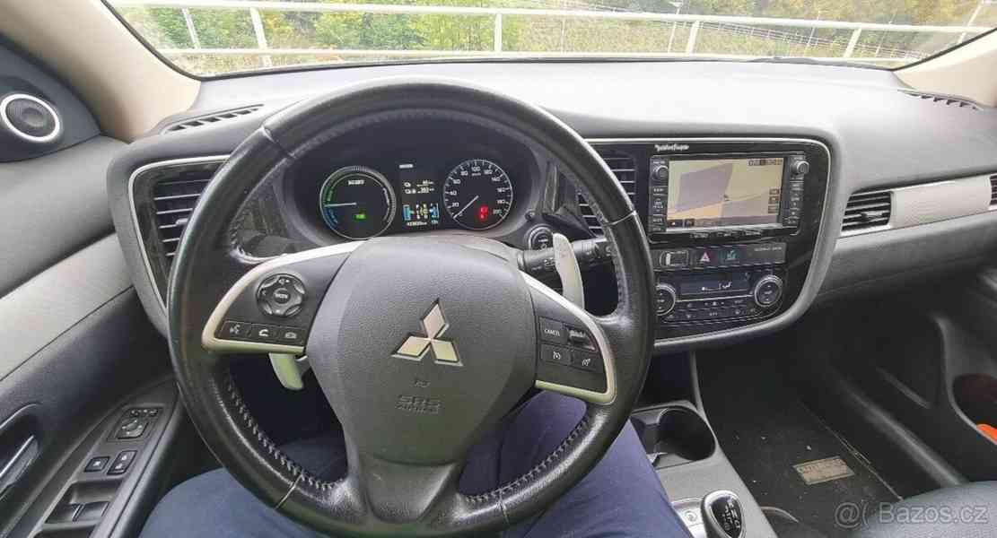 Mitsubishi Outlander 2,0   PHEV L "EL" - foto 4