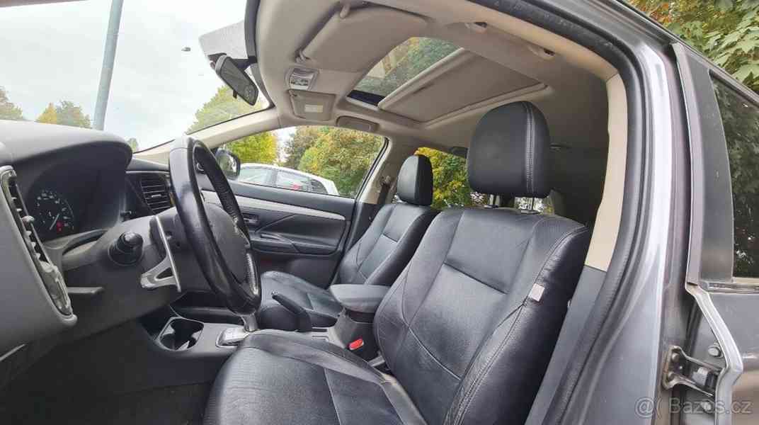 Mitsubishi Outlander 2,0   PHEV L "EL" - foto 8