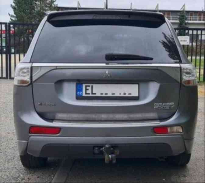 Mitsubishi Outlander 2,0   PHEV L "EL" - foto 13
