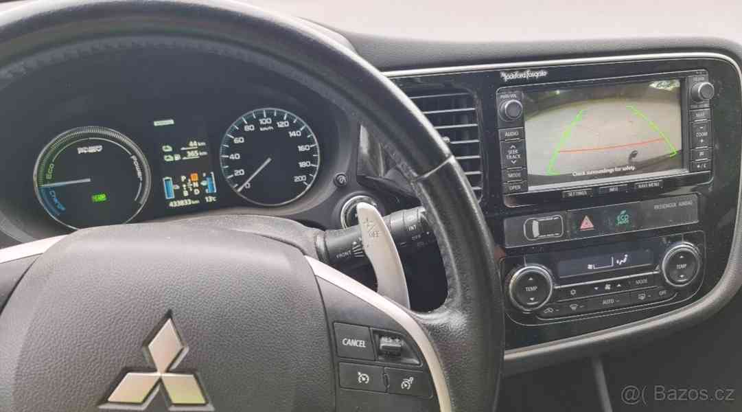 Mitsubishi Outlander 2,0   PHEV L "EL" - foto 9