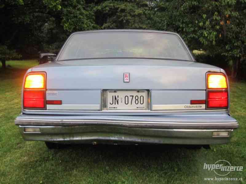 Oldsmobile Delta 88 - foto 6