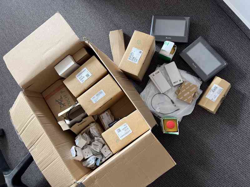 Elektroinstalační materiál - foto 2