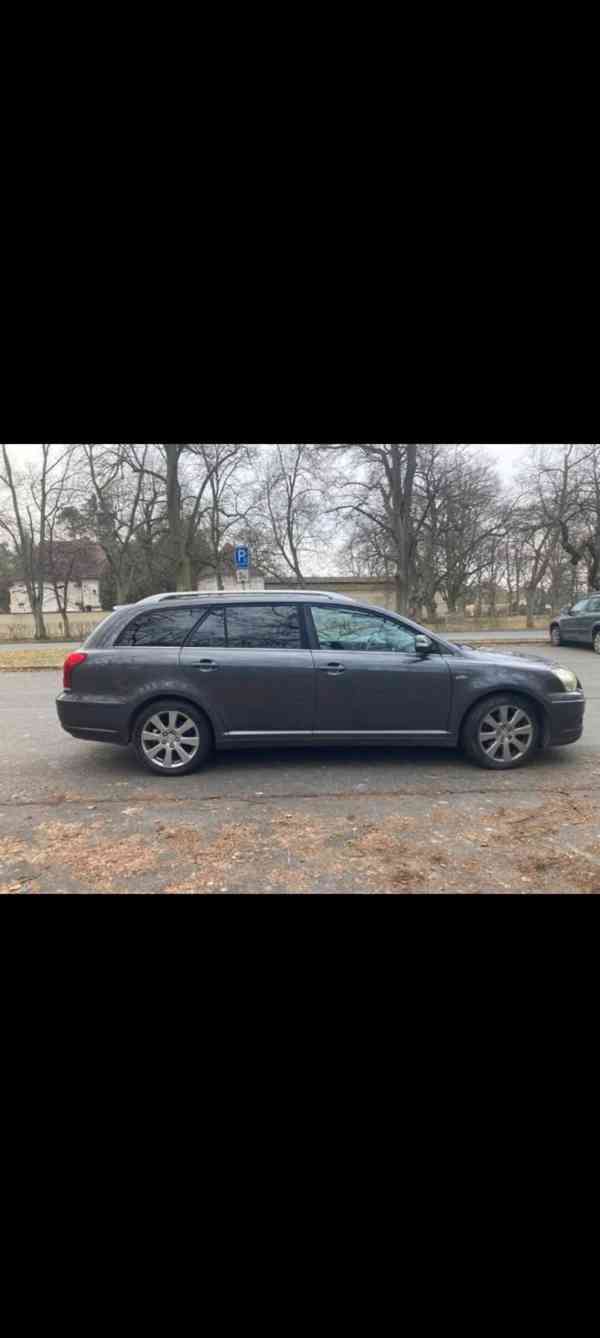 Toyota Avensis, 2,2 D4 – D180, combi, nafta - foto 2