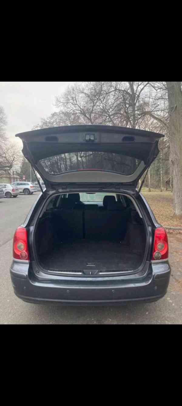 Toyota Avensis, 2,2 D4 – D180, combi, nafta - foto 5