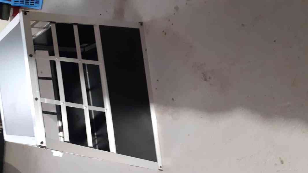 Přepravní box pro psa vel. M - foto 4