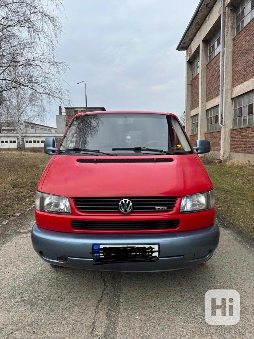 Volkswagen Caravelle 2,5 - foto 1