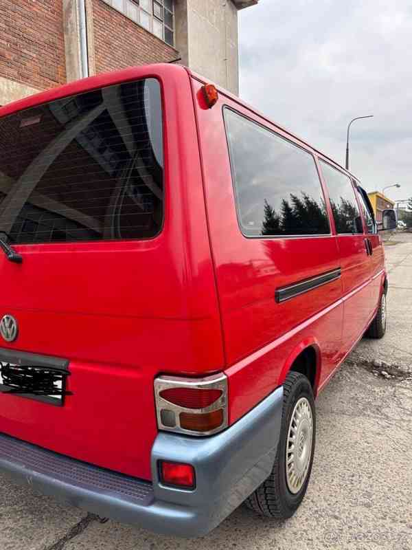 Volkswagen Caravelle 2,5 - foto 12