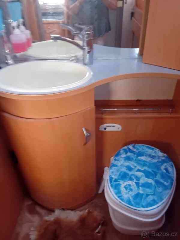 Fiat Ducato 2,8   Pěkné rodinné obytné auto - foto 4