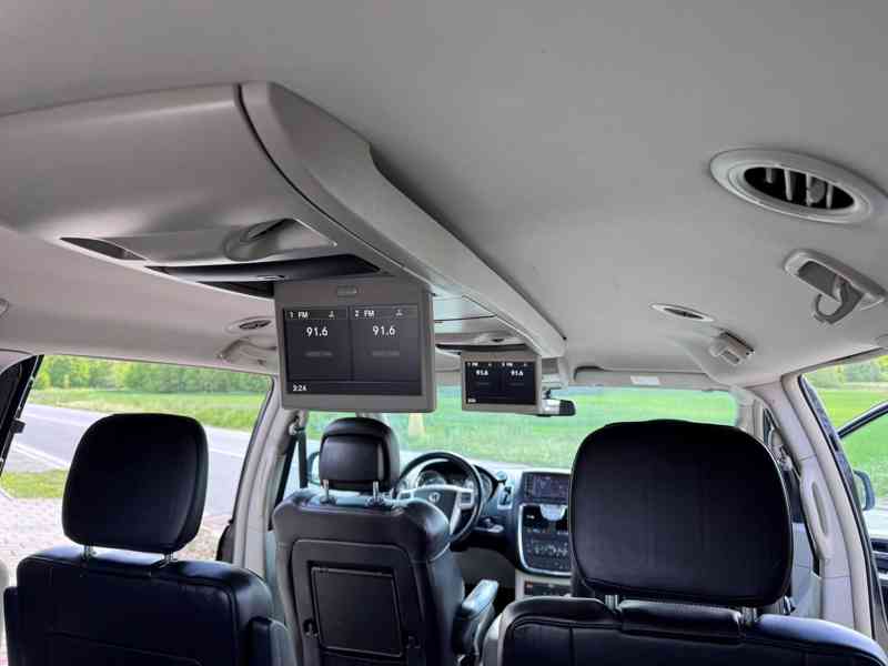Chrysler Lancia Voyager 3,6 Gold DVD LPG 2014 - foto 15