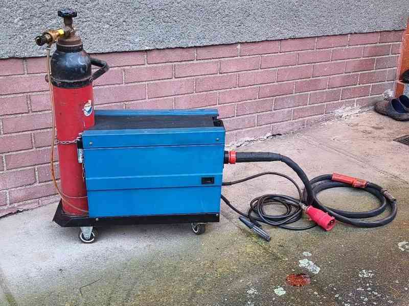 Prodám co2 svářečku EINHELL BT-GW 190 D.(MAX 190 A) + BOMBA  - foto 4