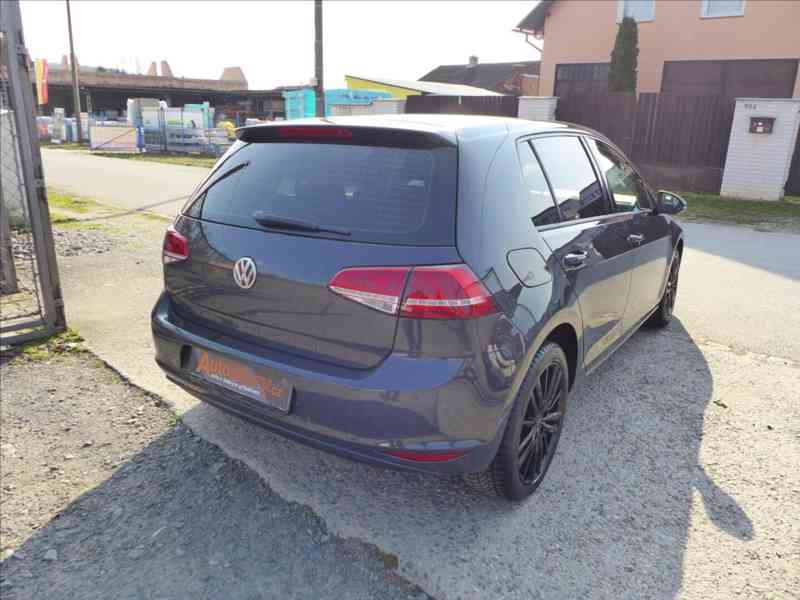 Volkswagen Golf 1,2 TSI HIGHLINE, 1.MAJITEL - foto 3