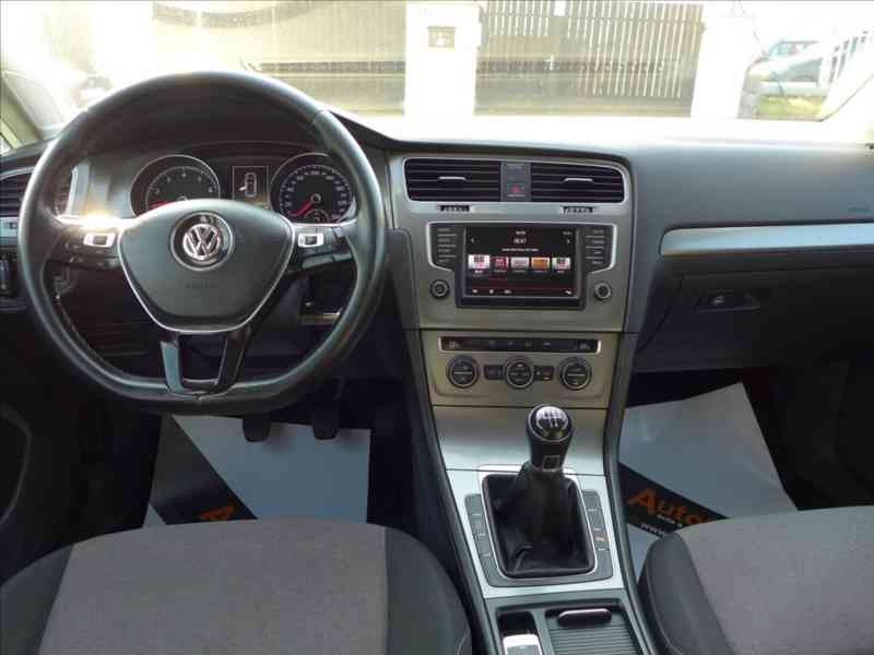Volkswagen Golf 1,2 TSI HIGHLINE, 1.MAJITEL - foto 7
