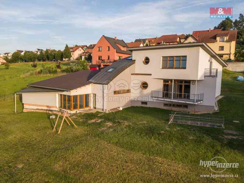 Prodej, rodinný dům 6+kk, 2777m2, Kanice - foto 1