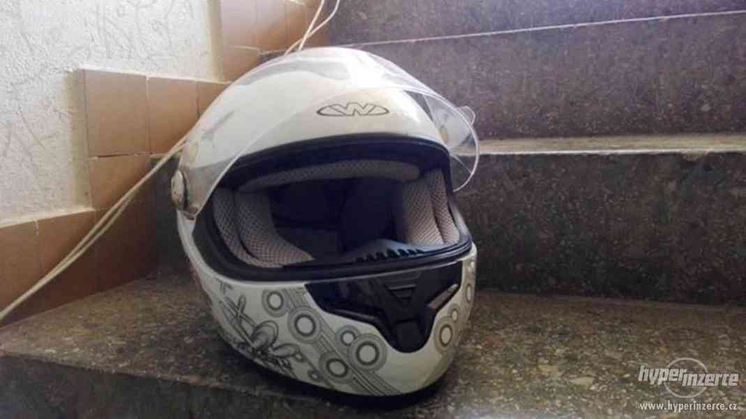 Dámská moto helma - foto 2