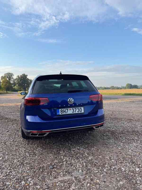 Volkswagen Passat 2,0   R-Line B8 - foto 5