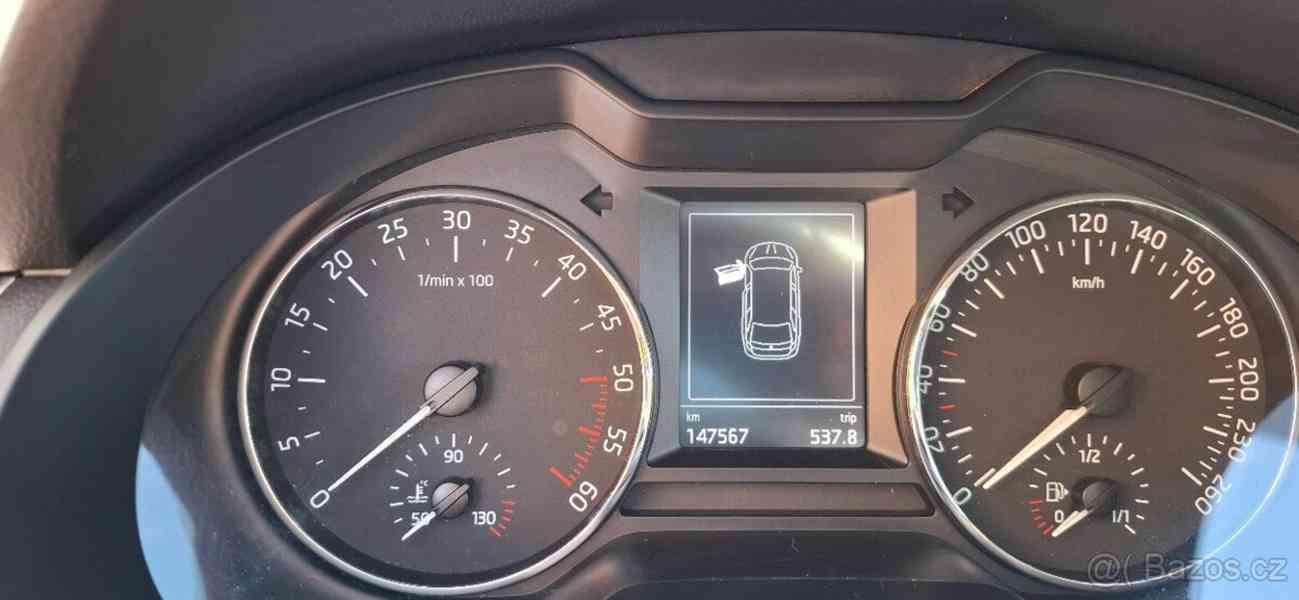 Škoda Octavia 2,0   III - foto 10