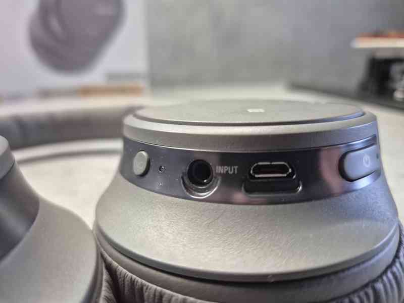 bezdrátová sluchátka SONY WH-CH700N TOP STAV! - foto 8