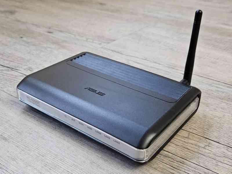 Router Asus WL-520gC LEVNĚ, mohu zdarma přednastavit - foto 3