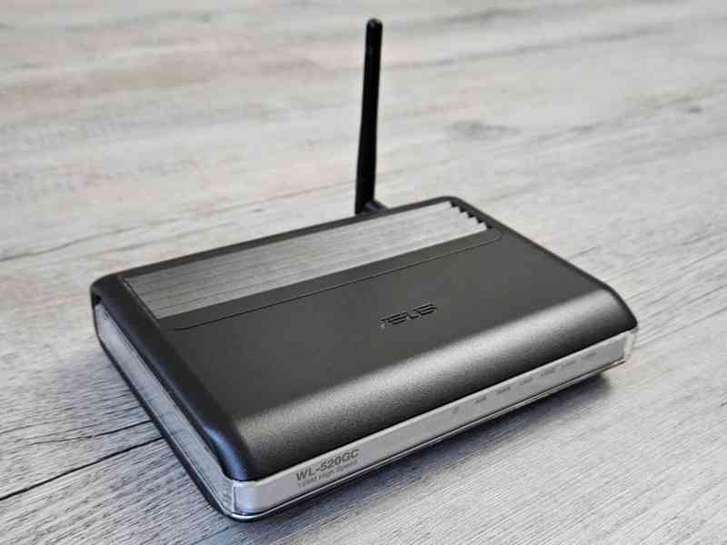 Router Asus WL-520gC LEVNĚ, mohu zdarma přednastavit - foto 2