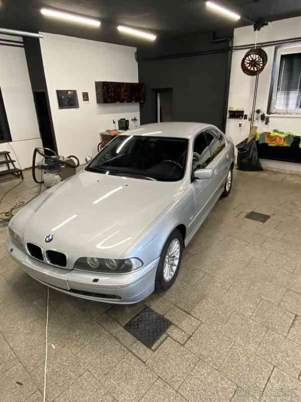 BMW 5 E39 - foto 6