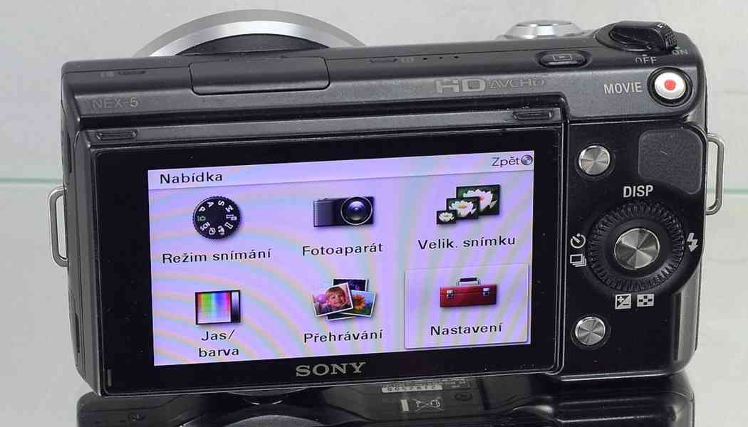 Sony NEX-5 + 18-55 mm *14MPix*Full HDV* 950 Exp. - foto 7