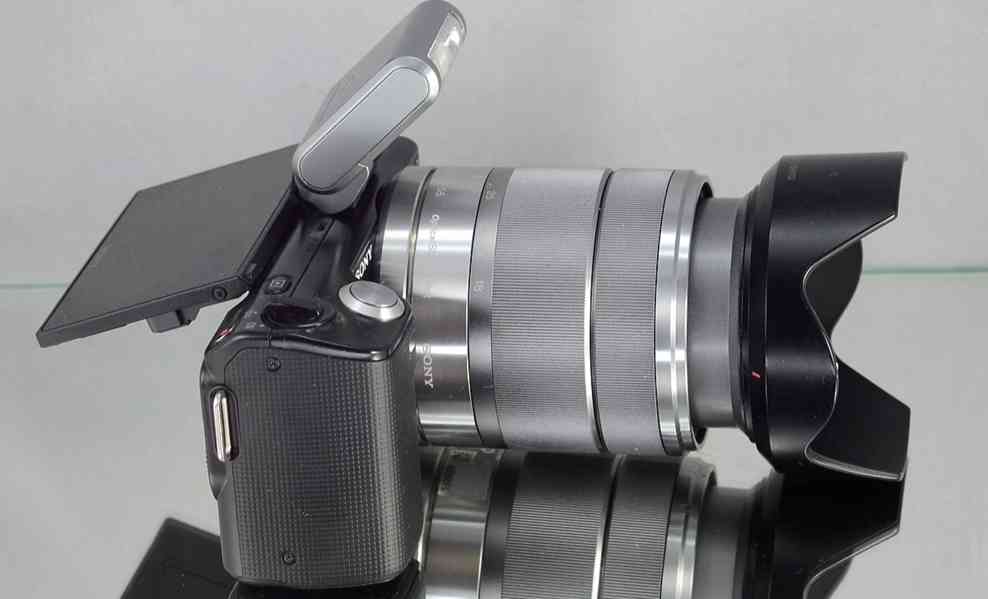 Sony NEX-5 + 18-55 mm *14MPix*Full HDV* 950 Exp. - foto 6