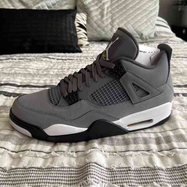 Nike Air Jordan 4  - foto 6