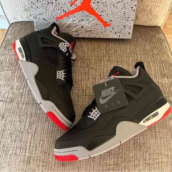 Nike Air Jordan 4  - foto 4