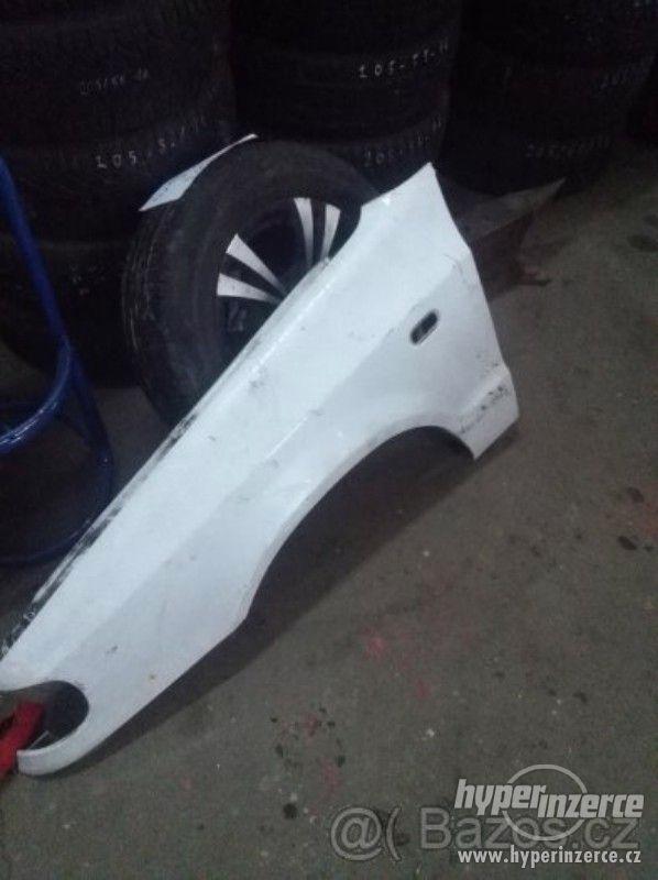 Škoda felicie P-L blatník cena 500kč za kus. - foto 2