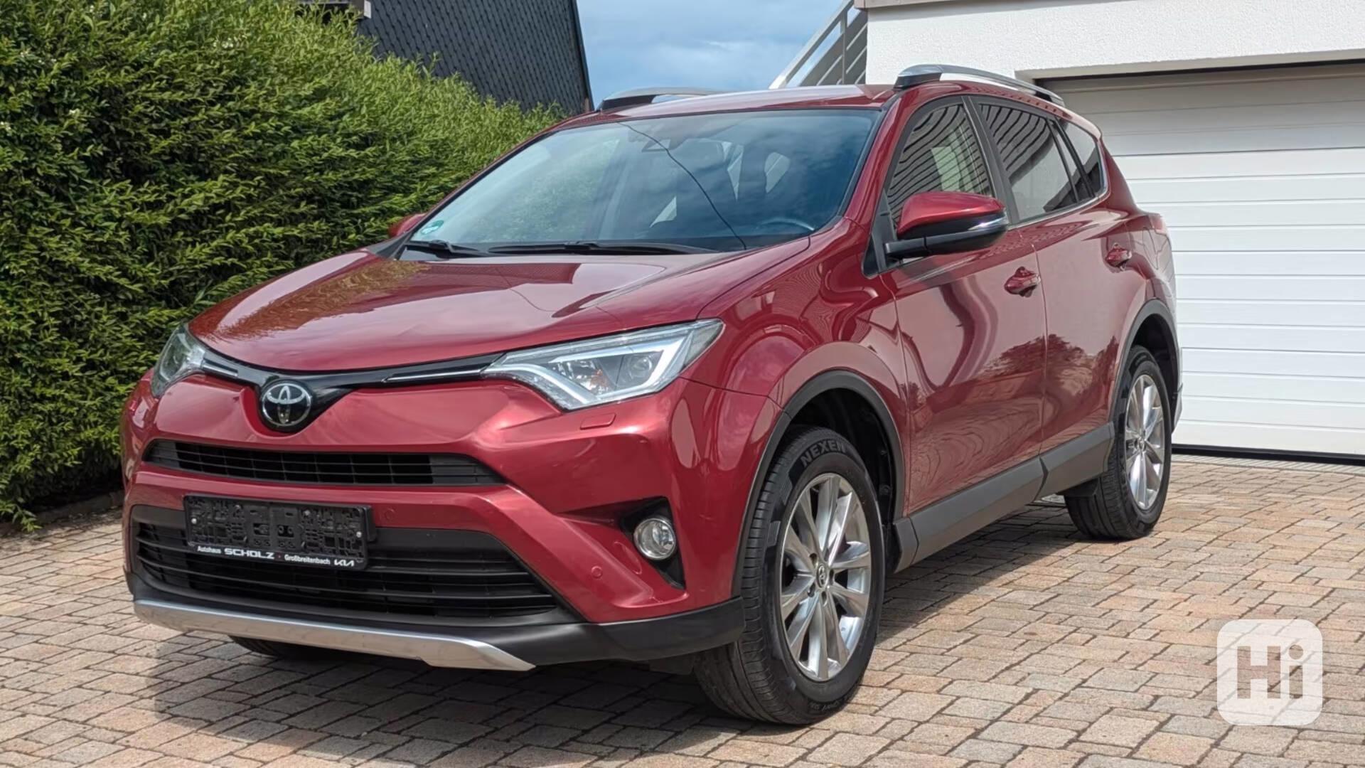 Toyota RAV 4 2,0i Team 4x4 benzín 112kw - foto 1
