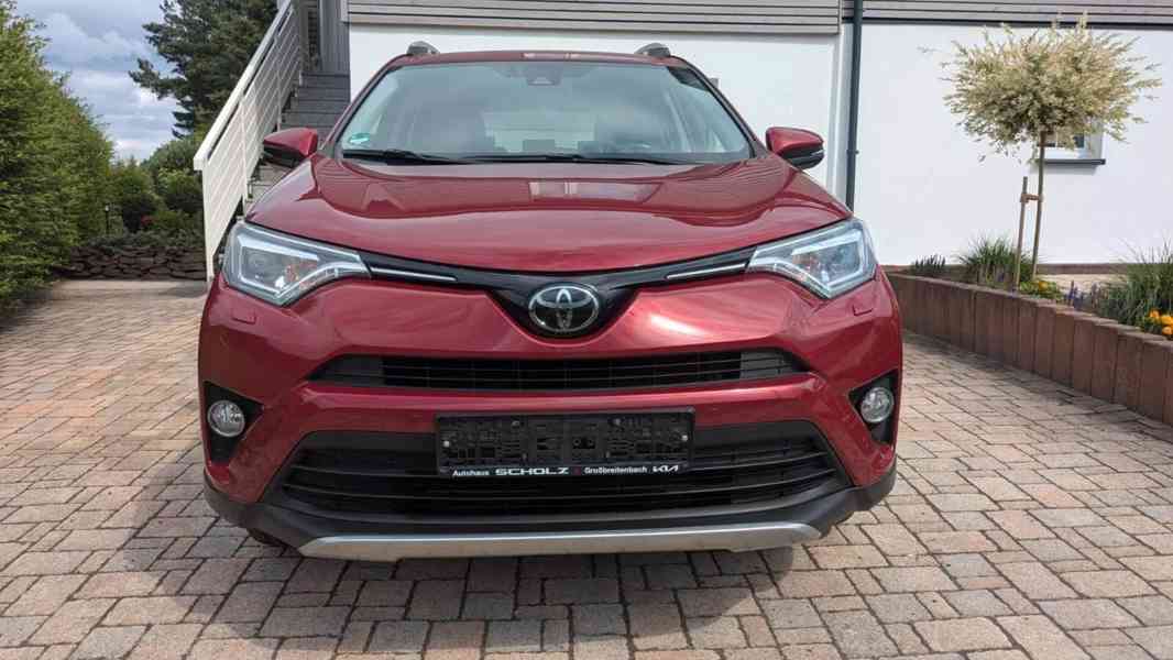 Toyota RAV 4 2,0i Team 4x4 benzín 112kw - foto 12