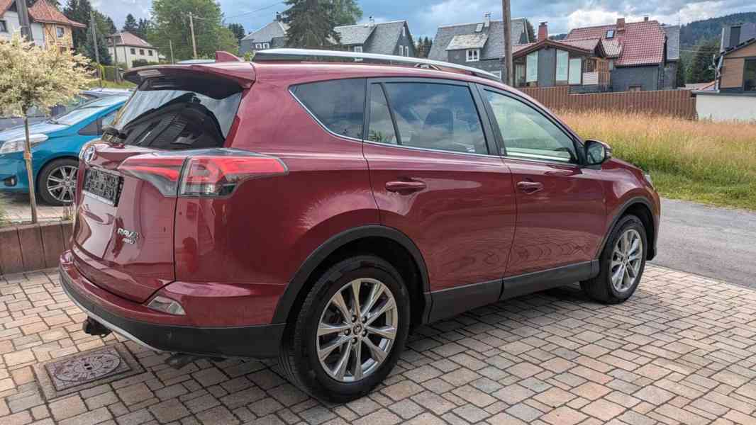 Toyota RAV 4 2,0i Team 4x4 benzín 112kw - foto 10