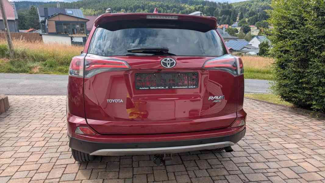 Toyota RAV 4 2,0i Team 4x4 benzín 112kw - foto 5